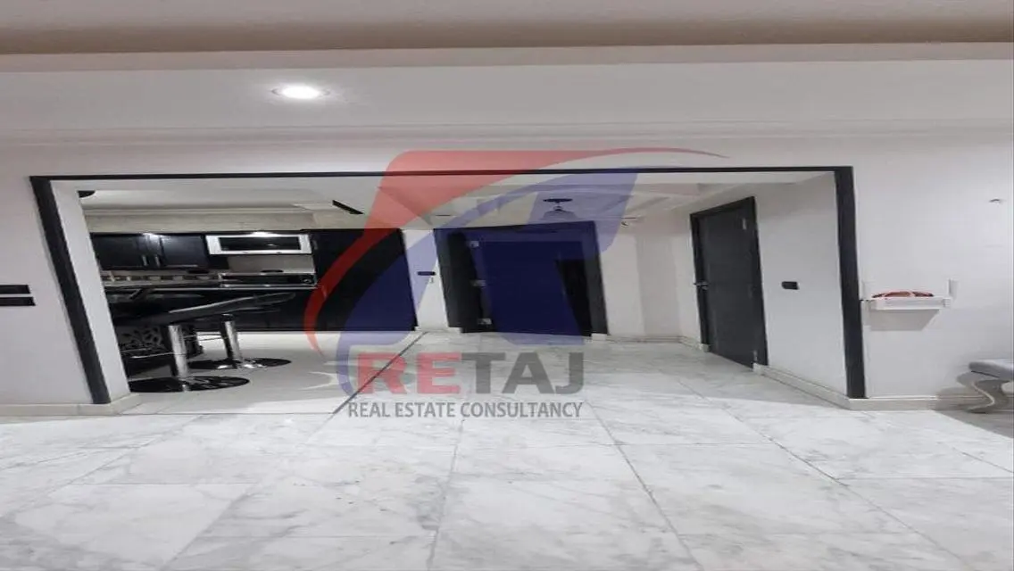Apartment for Sale: Spacious 170 sqm with Amazing View
