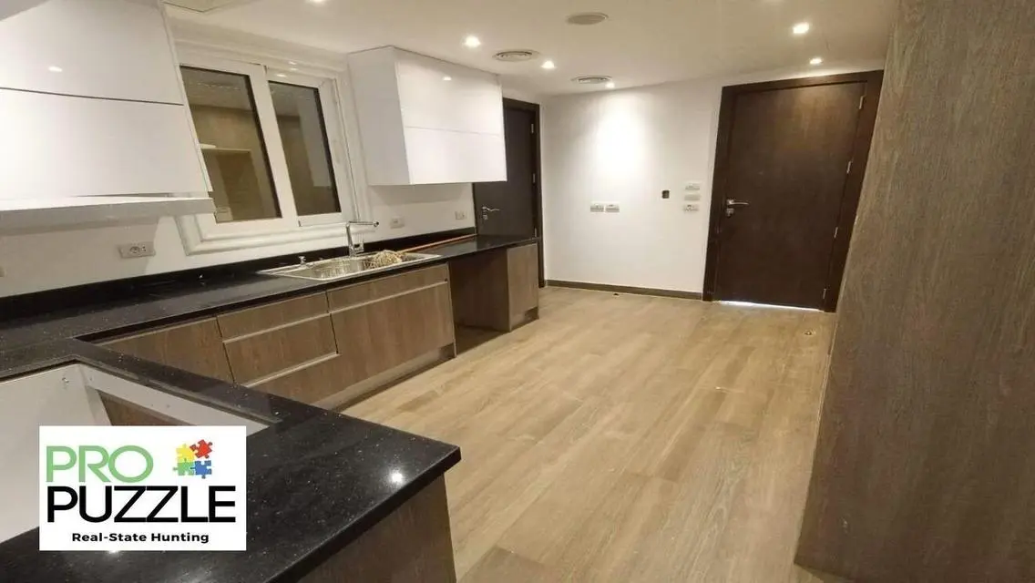 Luxurious Villa for Rent in Mivida Views - 640 sqm