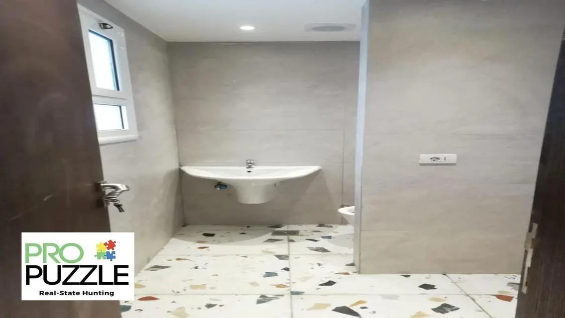 Luxurious Villa for Rent in Mivida Views - 640 sqm