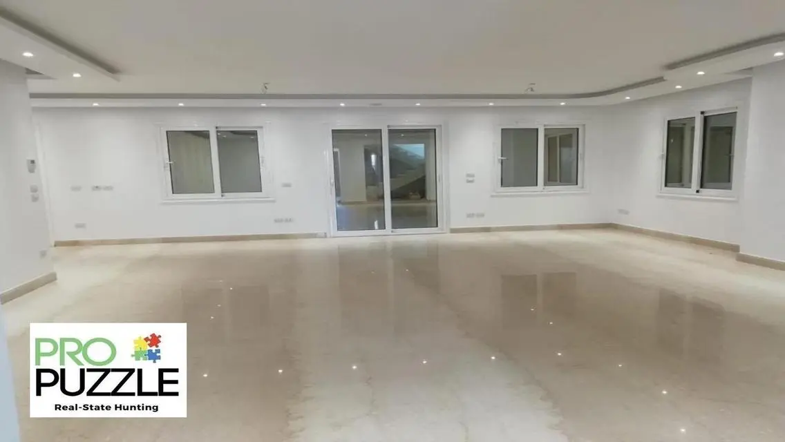 Luxurious Villa for Rent in Mivida Views - 640 sqm