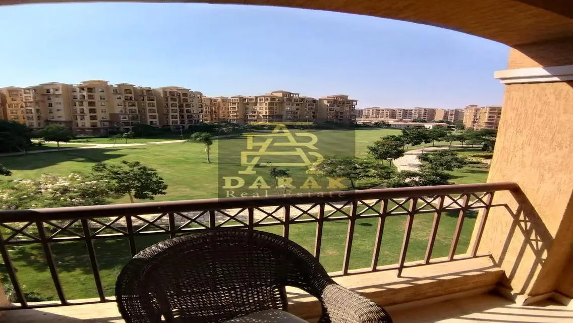 شقة فاخرة للإيجار في مجمع عربيسك