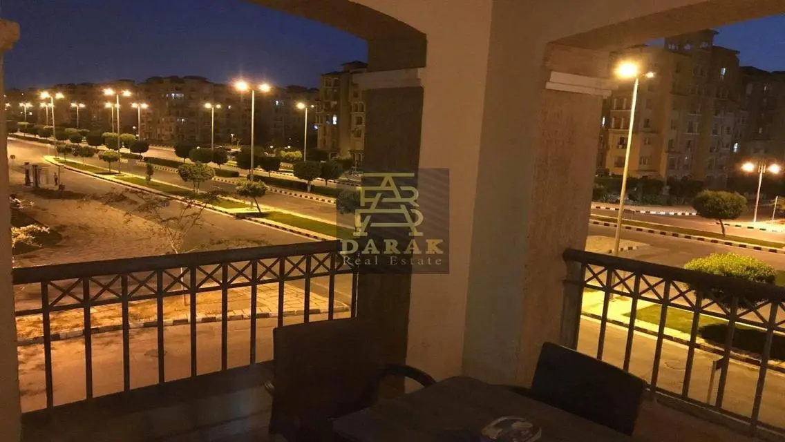 شقة فاخرة للإيجار في مجمع عربيسك