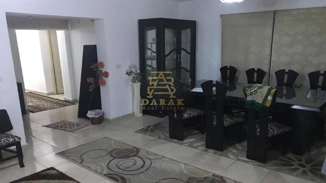 شقة فاخرة للإيجار في مجمع عربيسك