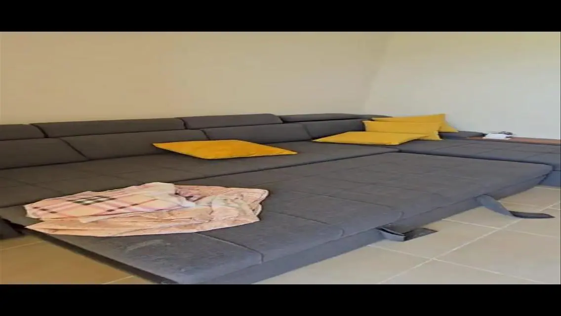 شقة مميزة بمساحة واسعة مع مرافق فاخرة