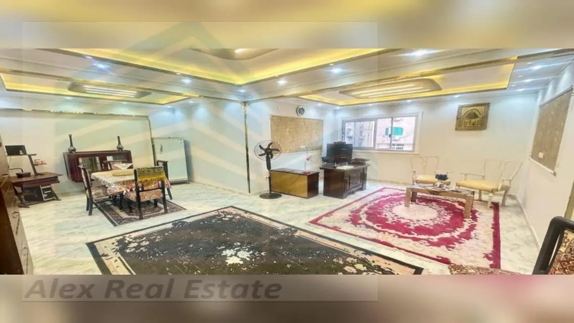 شقة فاخرة للايجار في موقع متميز