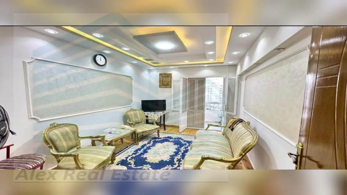 شقة فاخرة للايجار في موقع متميز