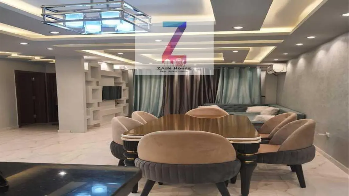 شقة رائعة 120 متر مع شرفة وخزائن حائط