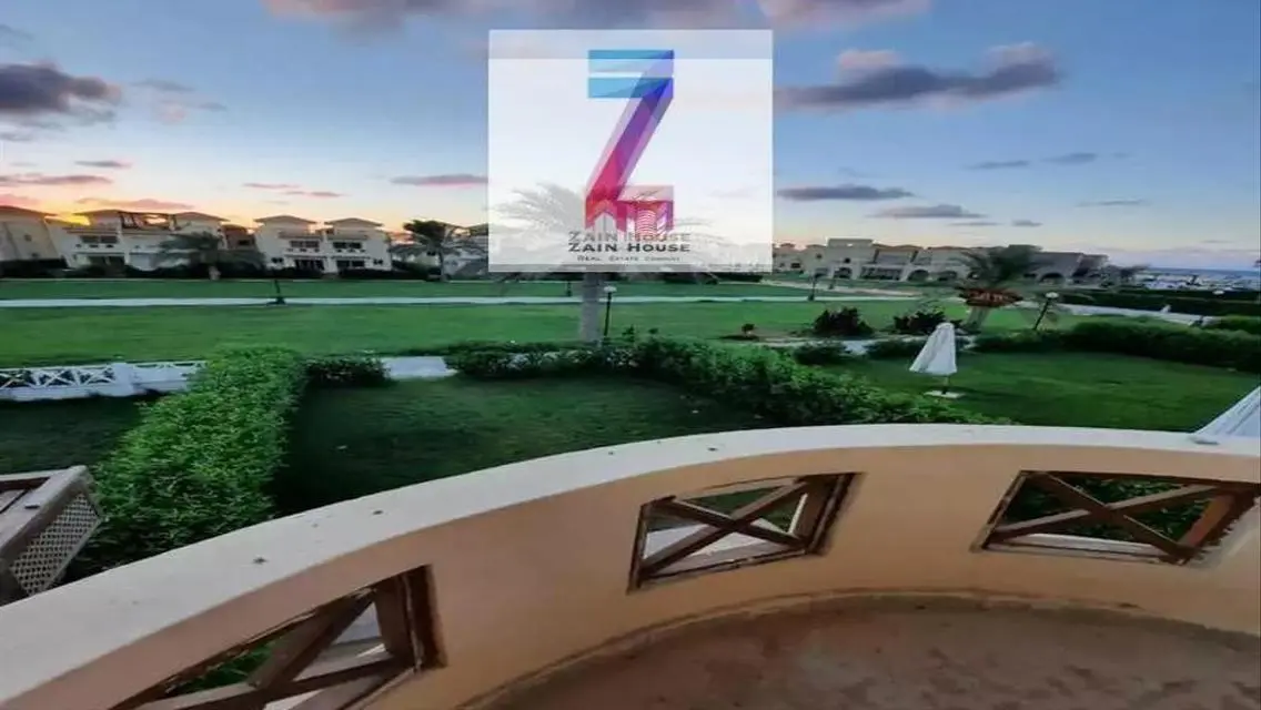 Luxury Apartment with Spacious Balcony