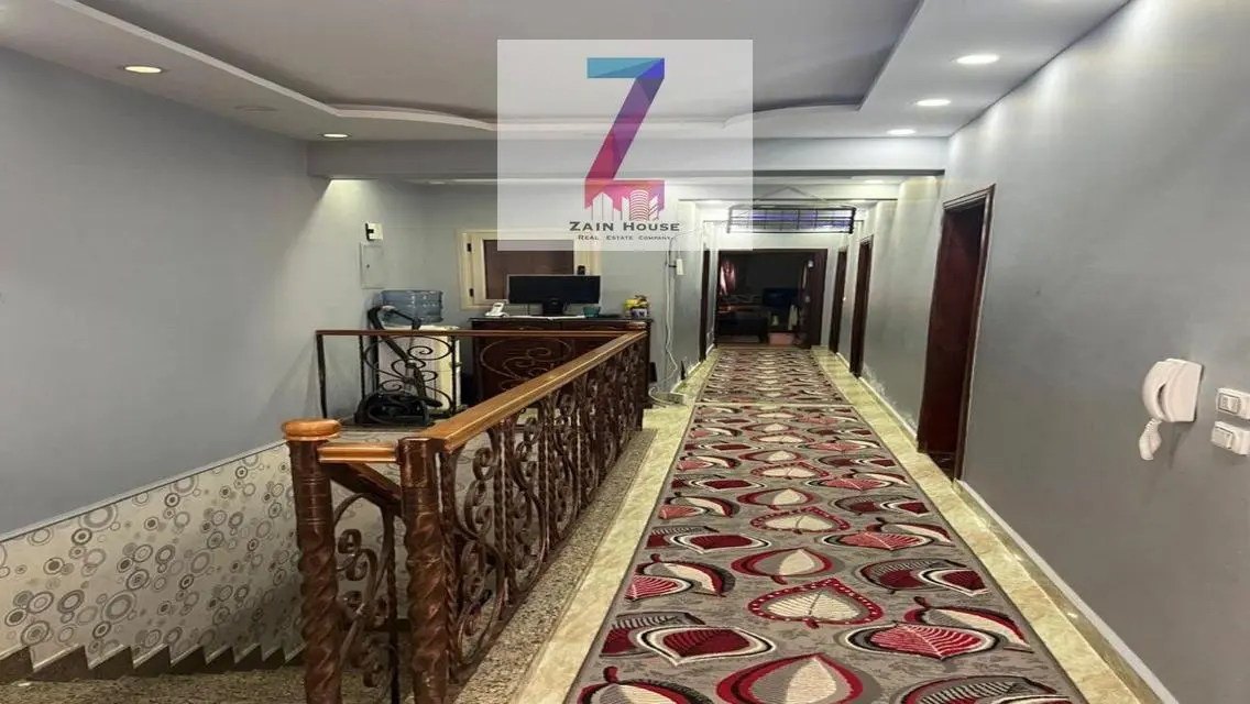 شقة فاخرة بمساحة 350 متر للبيع