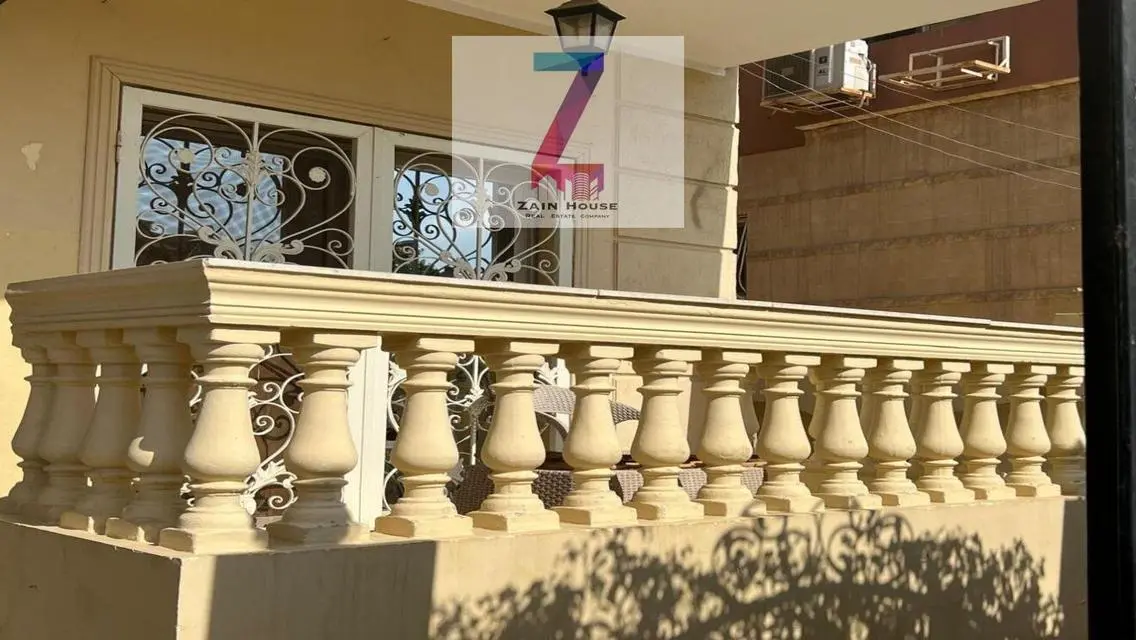 شقة فاخرة بمساحة 350 متر للبيع