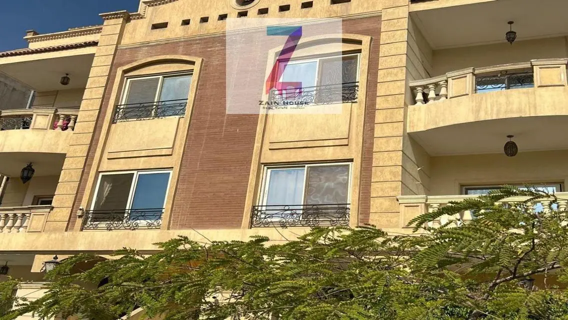 شقة فاخرة بمساحة 350 متر للبيع