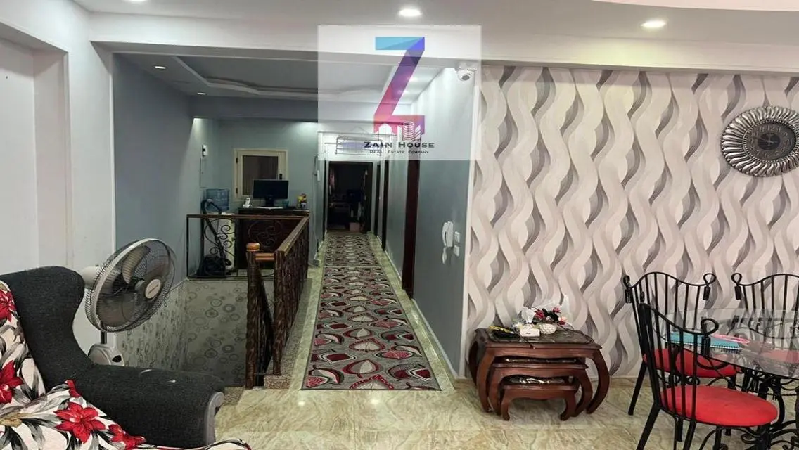 شقة فاخرة بمساحة 350 متر للبيع