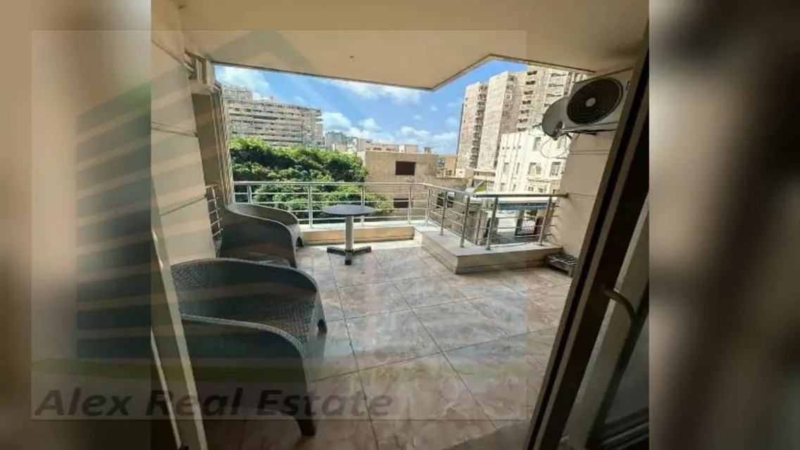 شقة فاخرة للبيع بالقرب من المعالم الرئيسية
