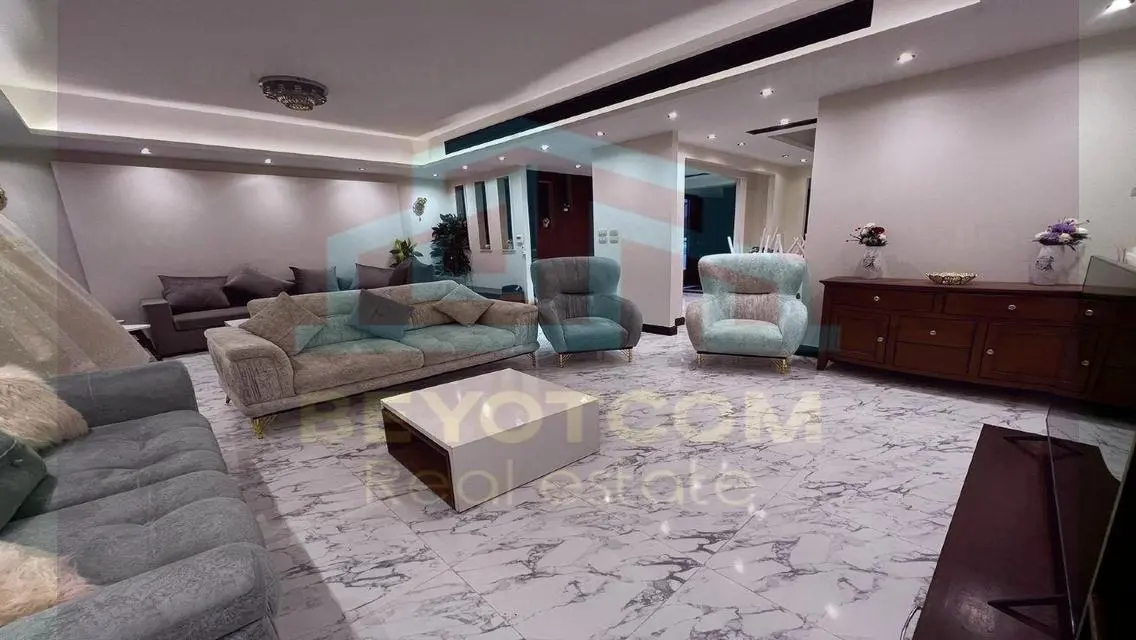 Luxurious Apartment with Private Garden and Stunning View