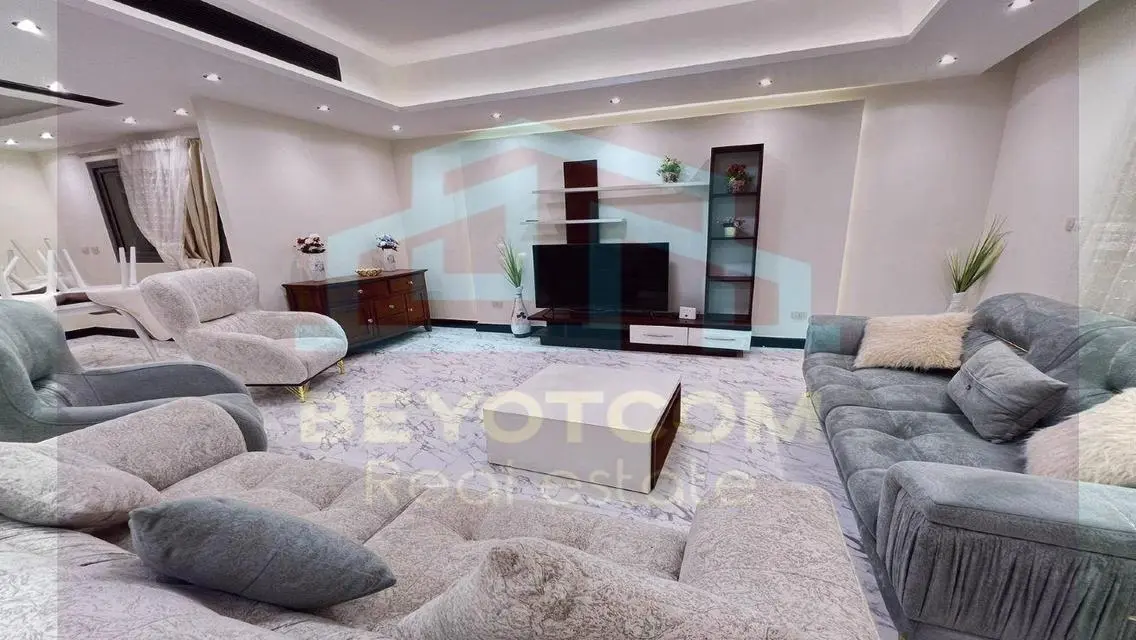 Luxurious Apartment with Private Garden and Stunning View