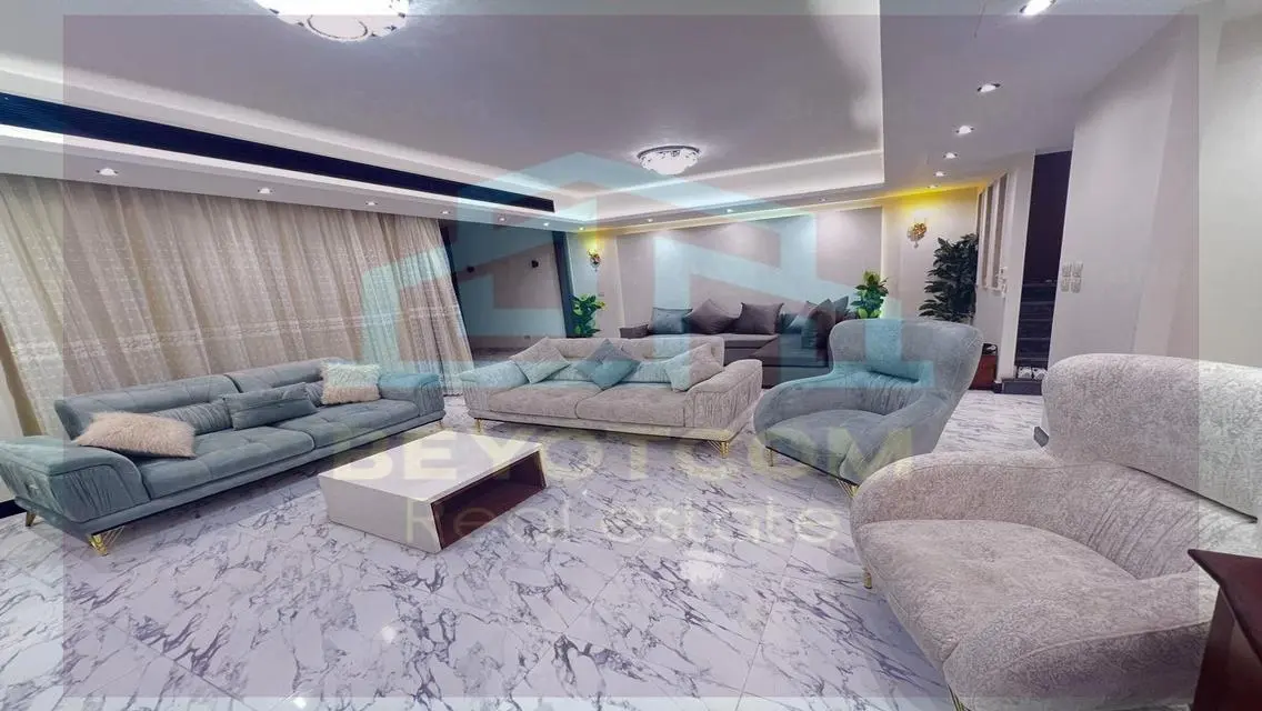 Luxurious Apartment with Private Garden and Stunning View