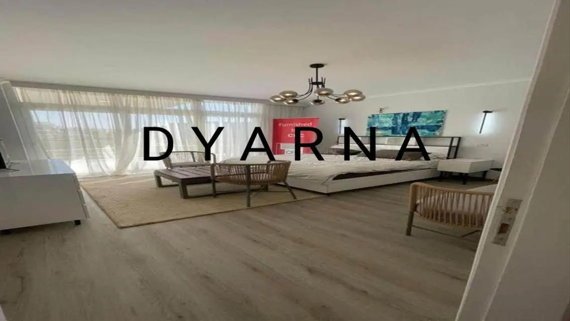 Luxury Apartment with Spacious Living in the Heart of the City