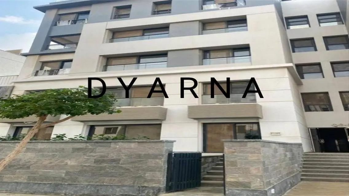 Luxury Apartment with Spacious Living in the Heart of the City