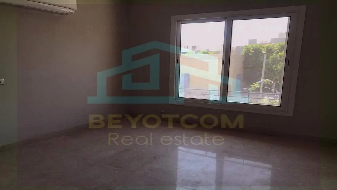 Luxurious Villa with Spacious Layout and Stunning Views