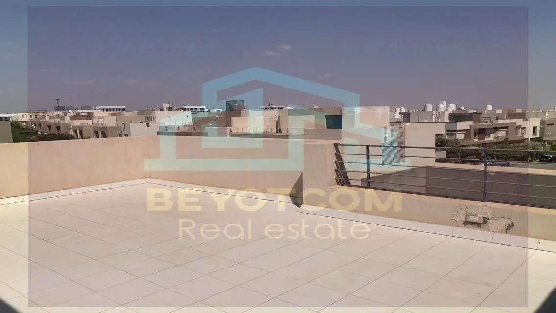 Luxurious Villa with Spacious Layout and Stunning Views