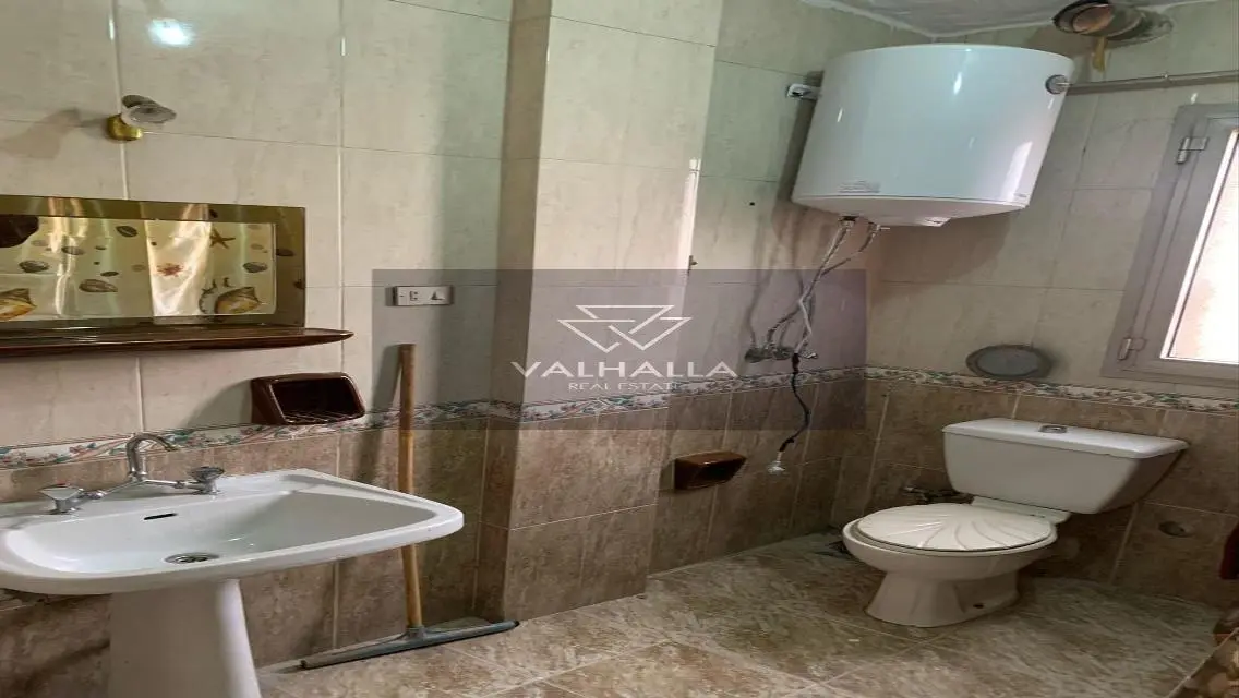 Luxury Apartment for Rent with Lake View