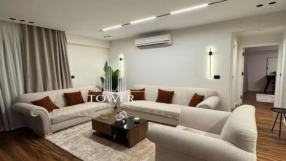شقة فاخرة للإيجار في حدائق المهندسين بشيخ زايد