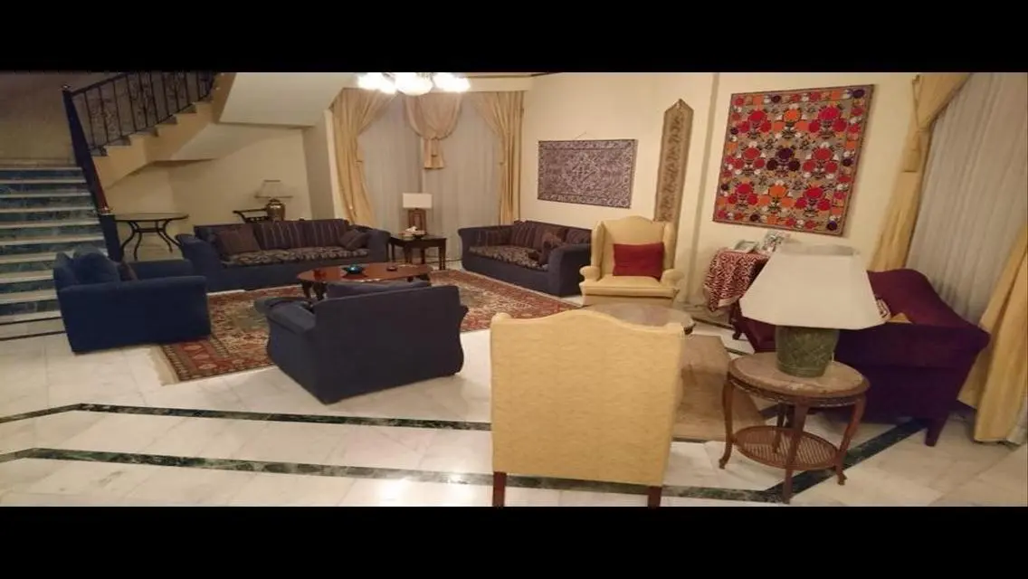 فيلا فاخرة للبيع في التجمع الخامس