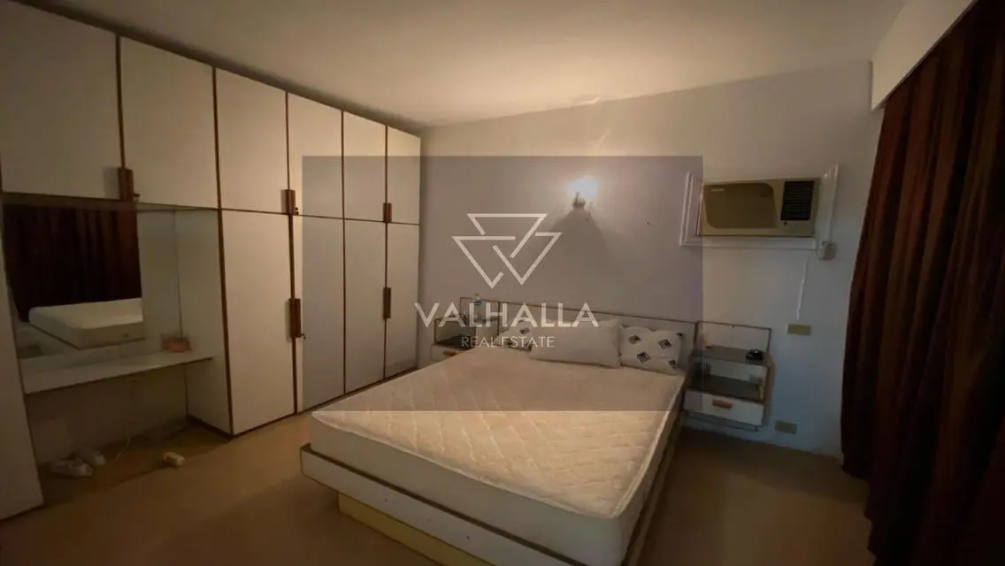 Luxury Apartment with Study Room and Modern Amenities