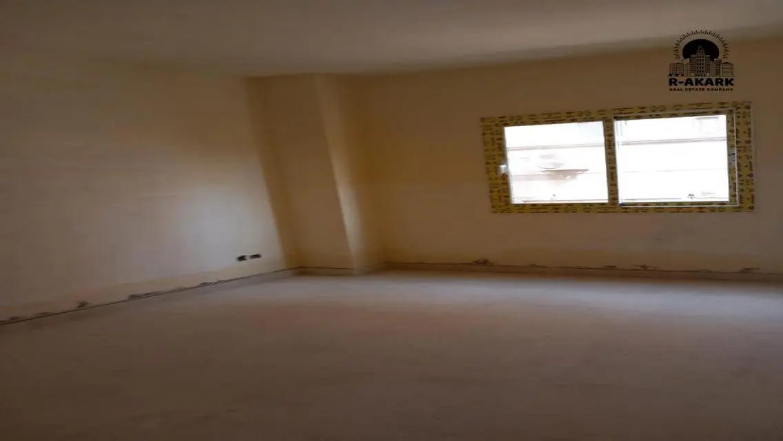 Modern Apartment for Sale - 350 Sq M in Prime Location