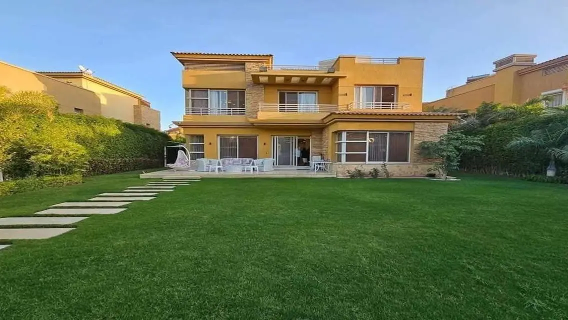 Luxury Villa for Sale with Private Garden and Pool