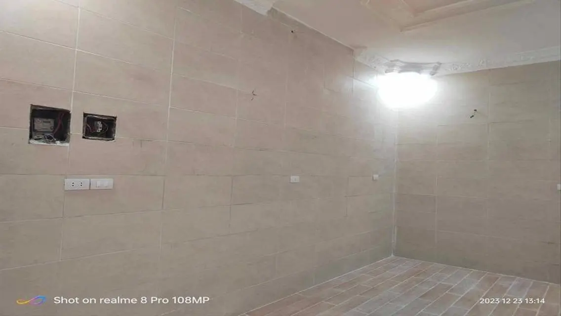 Office for Rent: 25 Square Meters