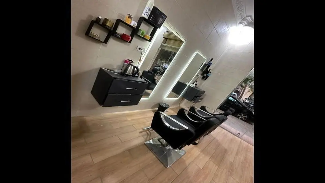 Office for Rent: 25 Square Meters