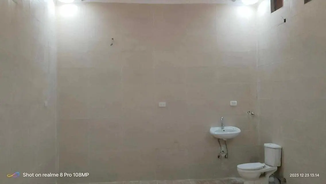 Office for Rent: 25 Square Meters
