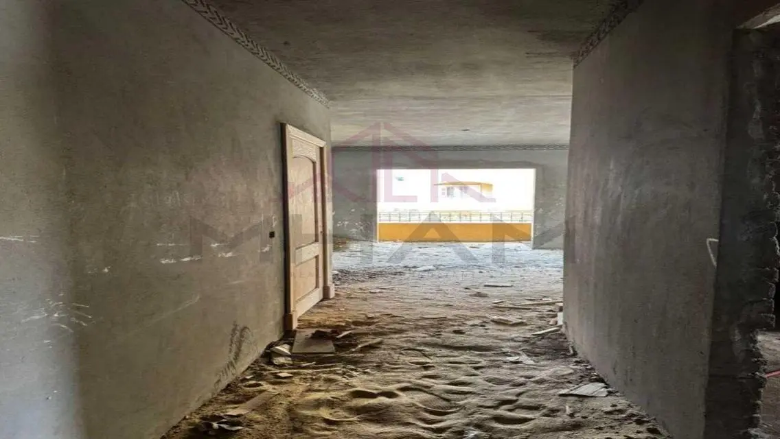Spacious 175 sqm Apartment with Balcony for Sale