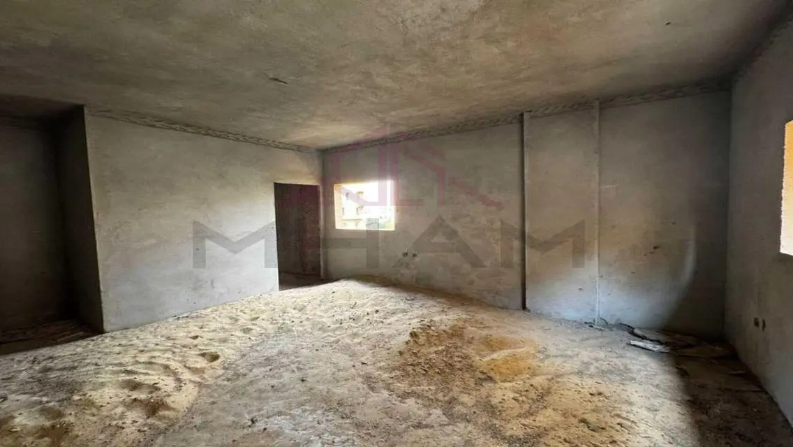 Spacious 175 sqm Apartment with Balcony for Sale