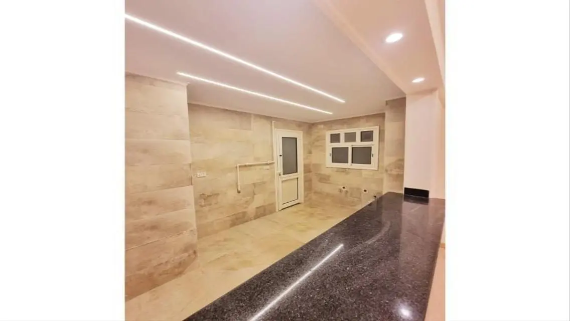 Luxury Apartment with Balcony and Shared Gym
