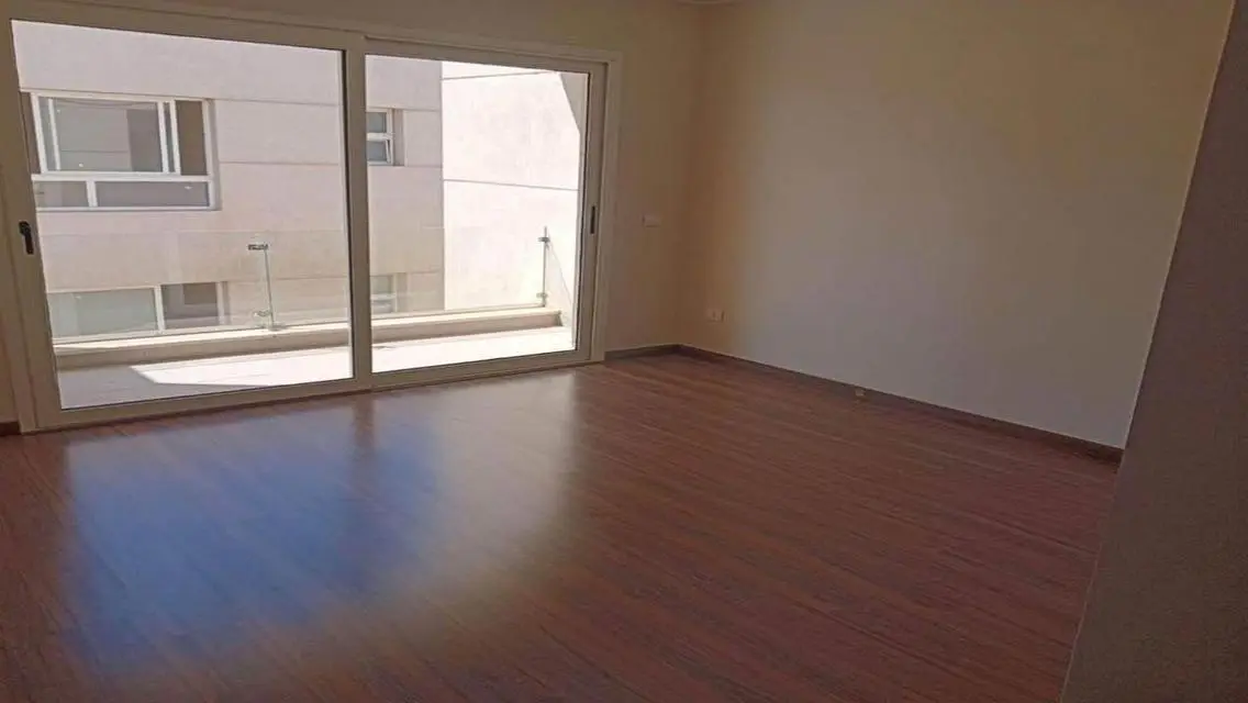 Luxury Villa for Sale with Private Garden and Pool - 4,800,000 EGP