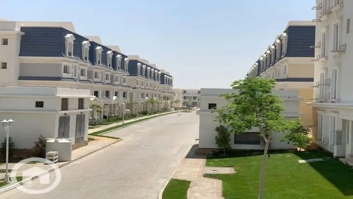 Luxury Villa with 4 Bedrooms, Private Pool, and Garden