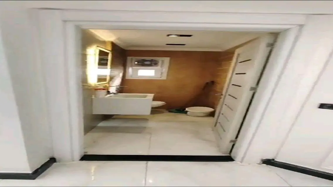 فيلا فاخرة بمساحة 375 متر للبيع