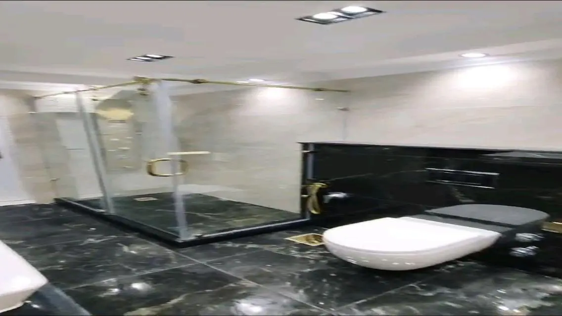 فيلا فاخرة بمساحة 375 متر للبيع