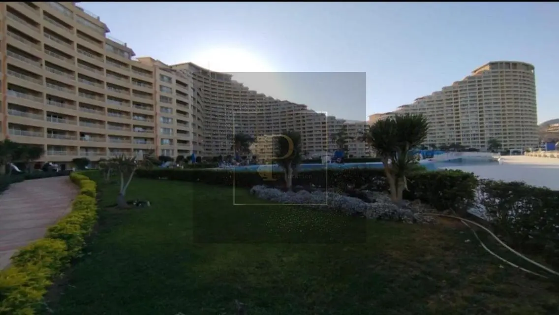Luxury Apartment for Sale with Lakeside View