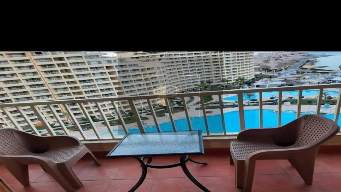 شقة رائعة بمساحة 2000 متر بحيرة
