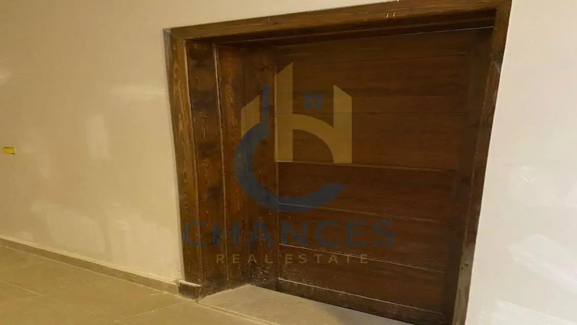 Unique Investment Opportunity in a Property with Meter Space
