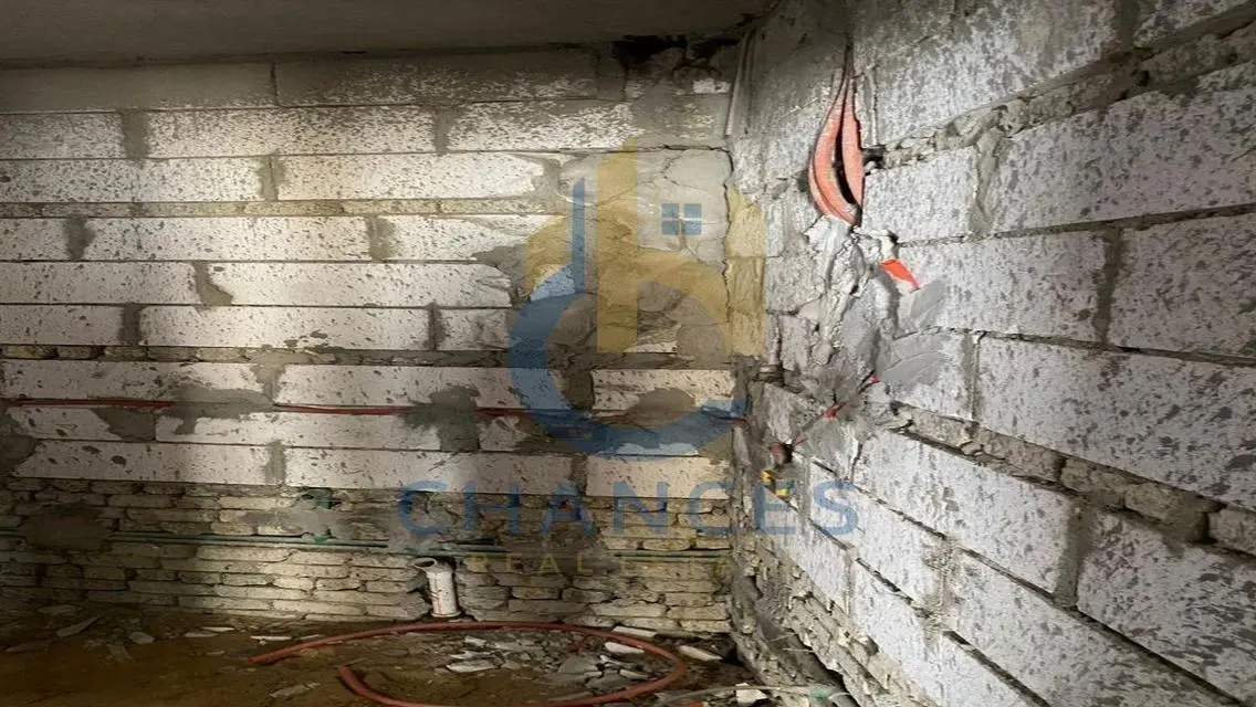 Unique Investment Opportunity in a Property with Meter Space