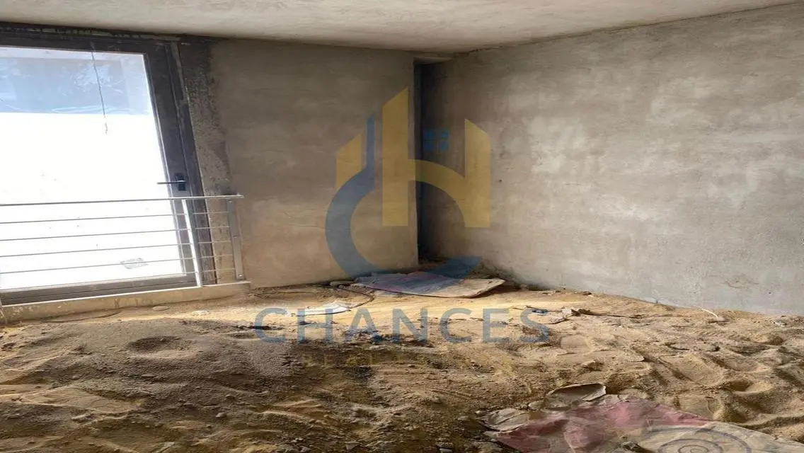 Unique Investment Opportunity in a Property with Meter Space