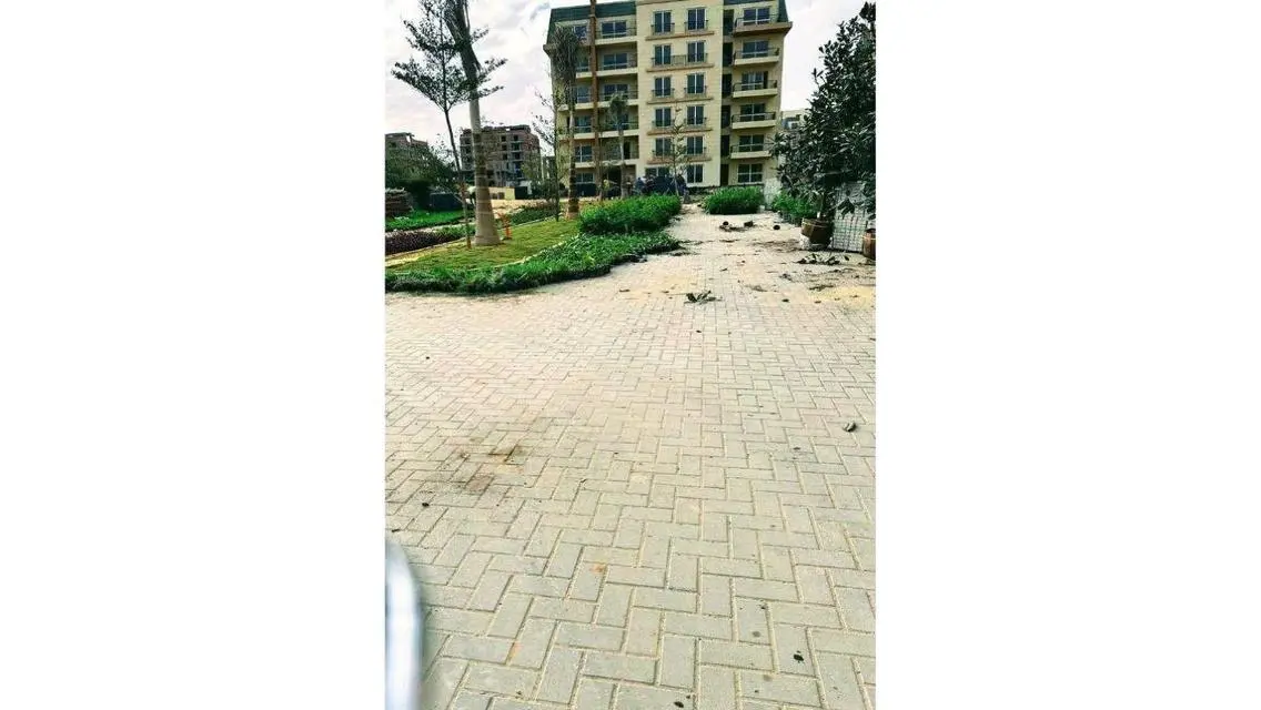 Stunning Apartment for Sale with Spacious Living Area