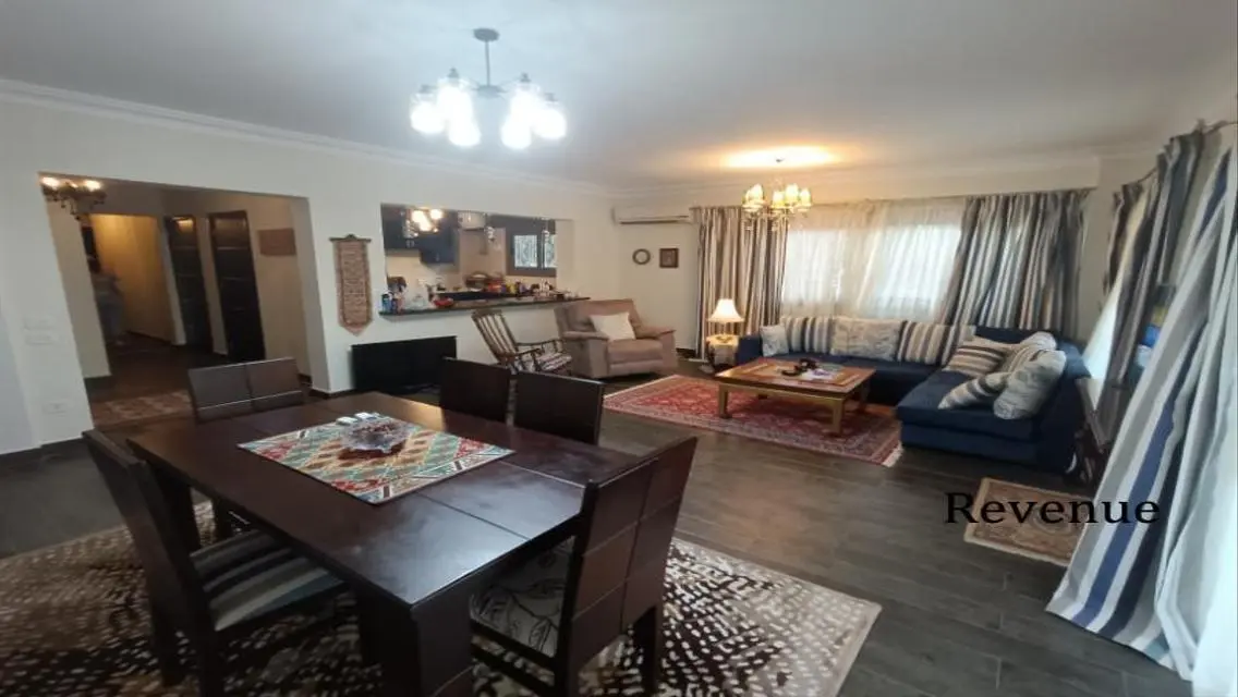 Luxurious Apartment in Taj City