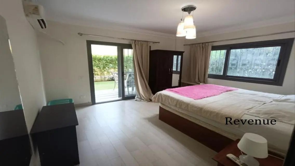 Luxurious Apartment in Taj City