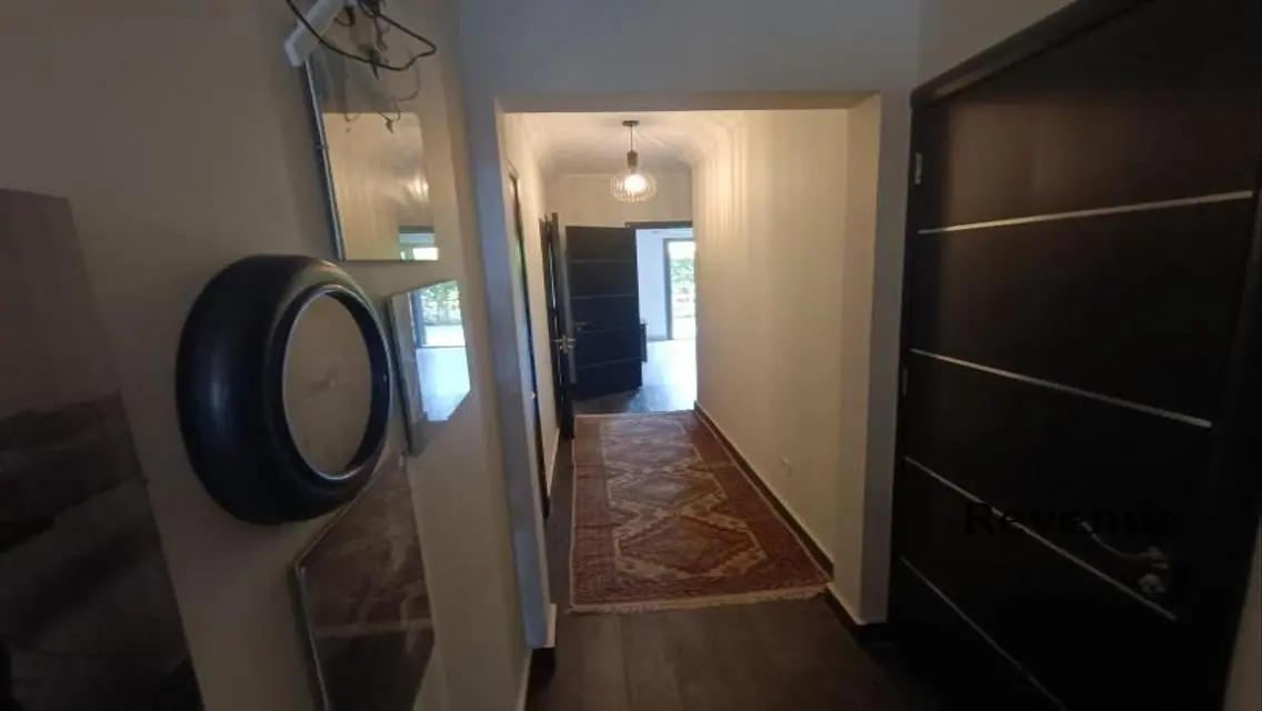 Luxurious Apartment in Taj City