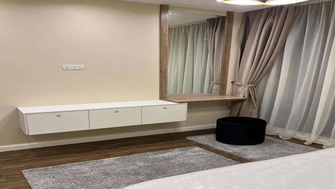Stunning Apartment for Sale in Code Lake 330